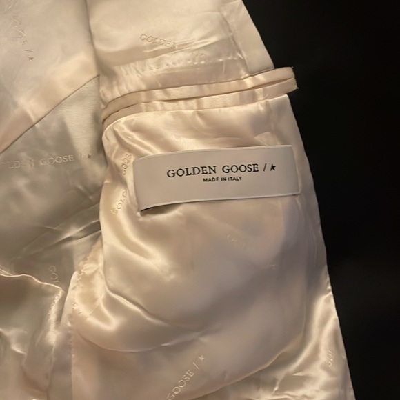 66% polyester, 34% virgin wool - Picture 4 of 7